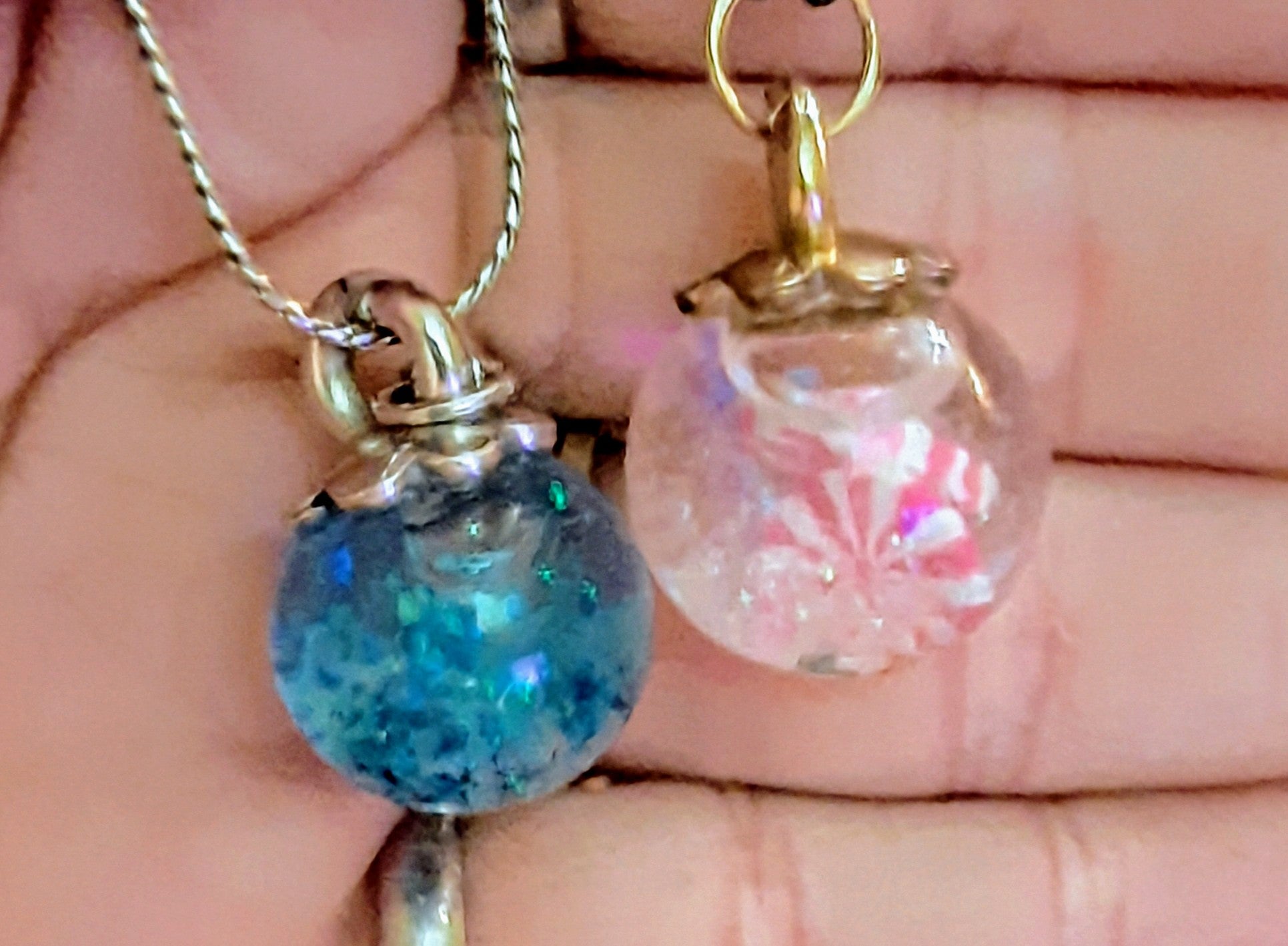 Star Snow Globe Pendant